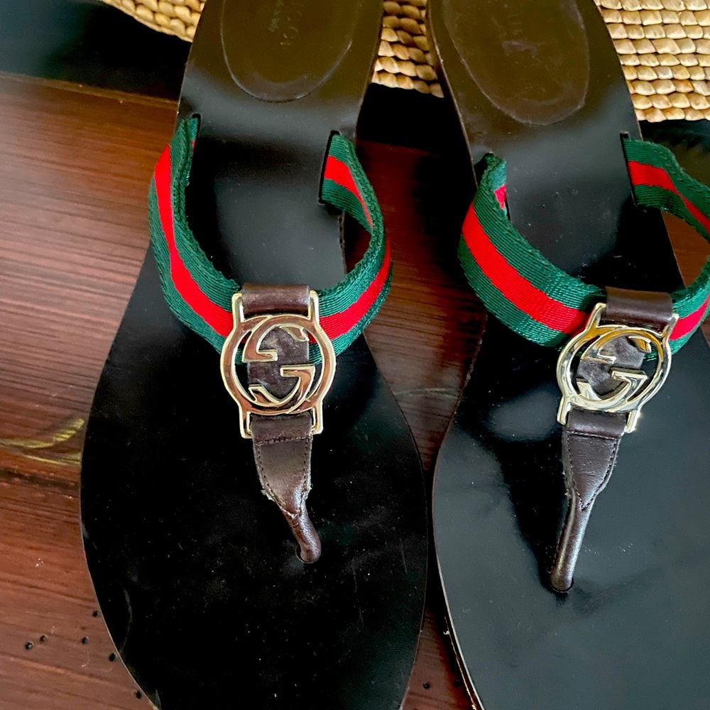 Authentic Gucci web thong sandals with kitten heel.  Size 9.5